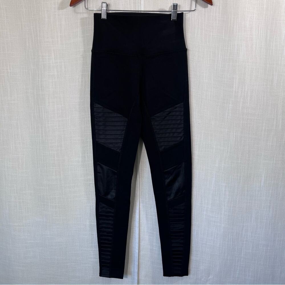 Alo Yoga High Waisted Black Moto Athletic Workout Leggings Size XS - Picture 2 of 11